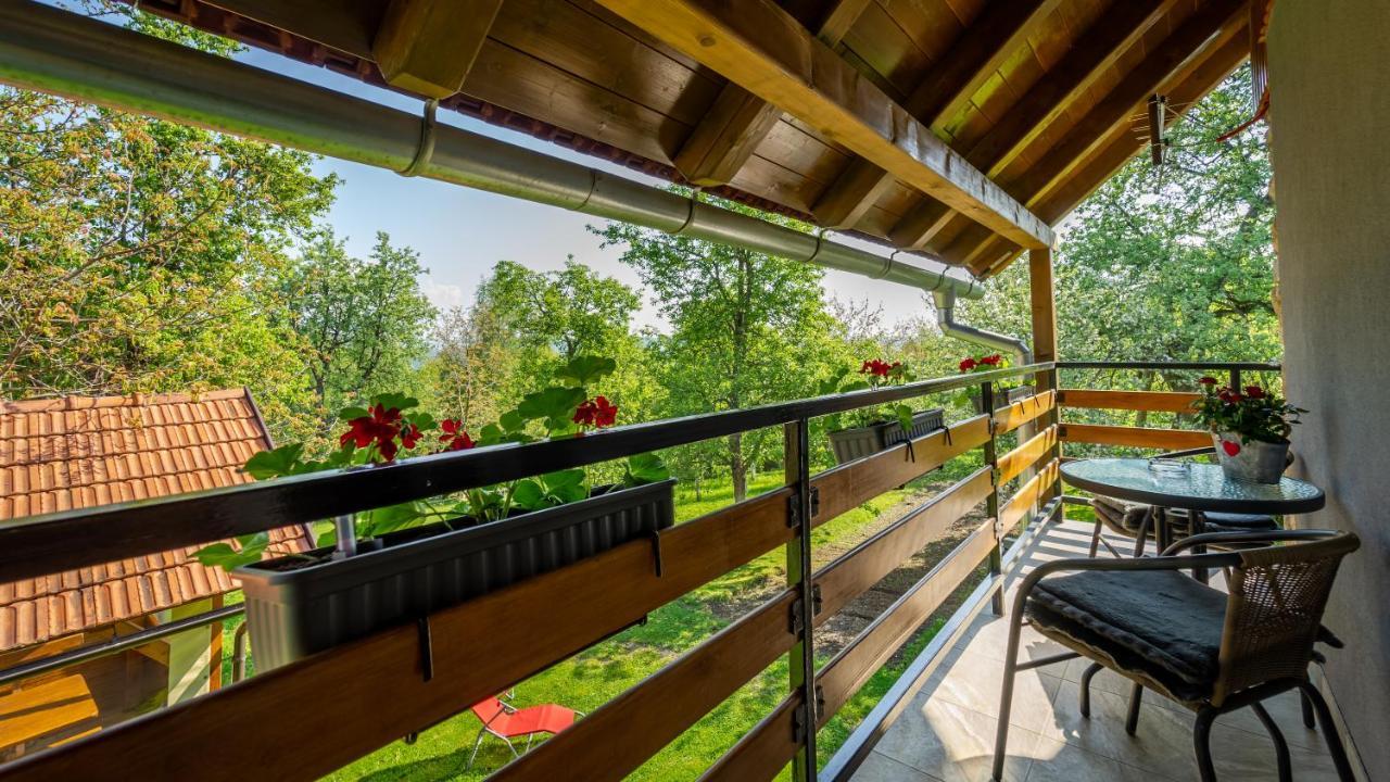 Holiday Home "Sleme" With Jacuzzi, Big Garden And Arbor With Fireplace Skrad Екстер'єр фото