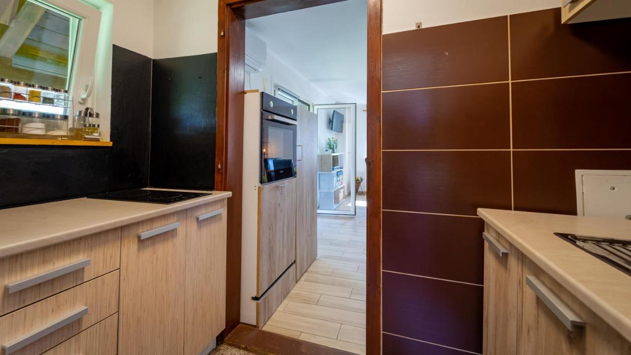 Holiday Home "Sleme" With Jacuzzi, Big Garden And Arbor With Fireplace Skrad Екстер'єр фото